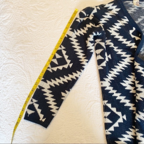 Francesca’s Aztec Fringe Trim Waterfall Drape Cardigan - S/M - Picture 9 of 10